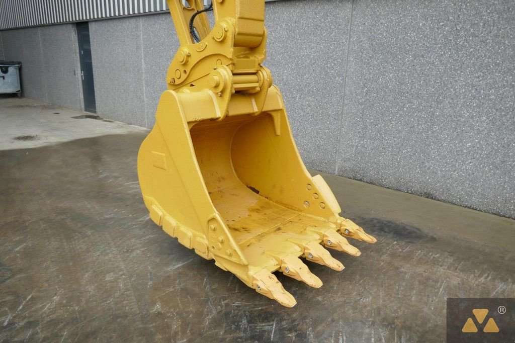 Kettenbagger del tipo Caterpillar 320, Gebrauchtmaschine en Zevenbergen (Imagen 7)