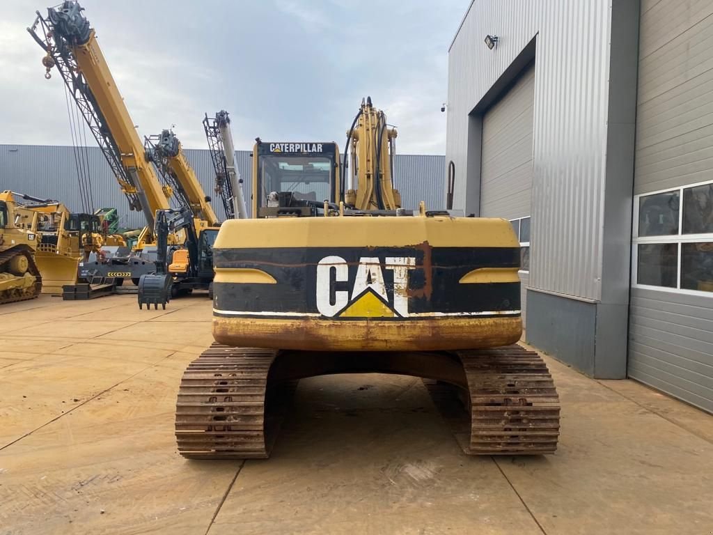 Kettenbagger du type Caterpillar 320BL, Gebrauchtmaschine en Velddriel (Photo 4)