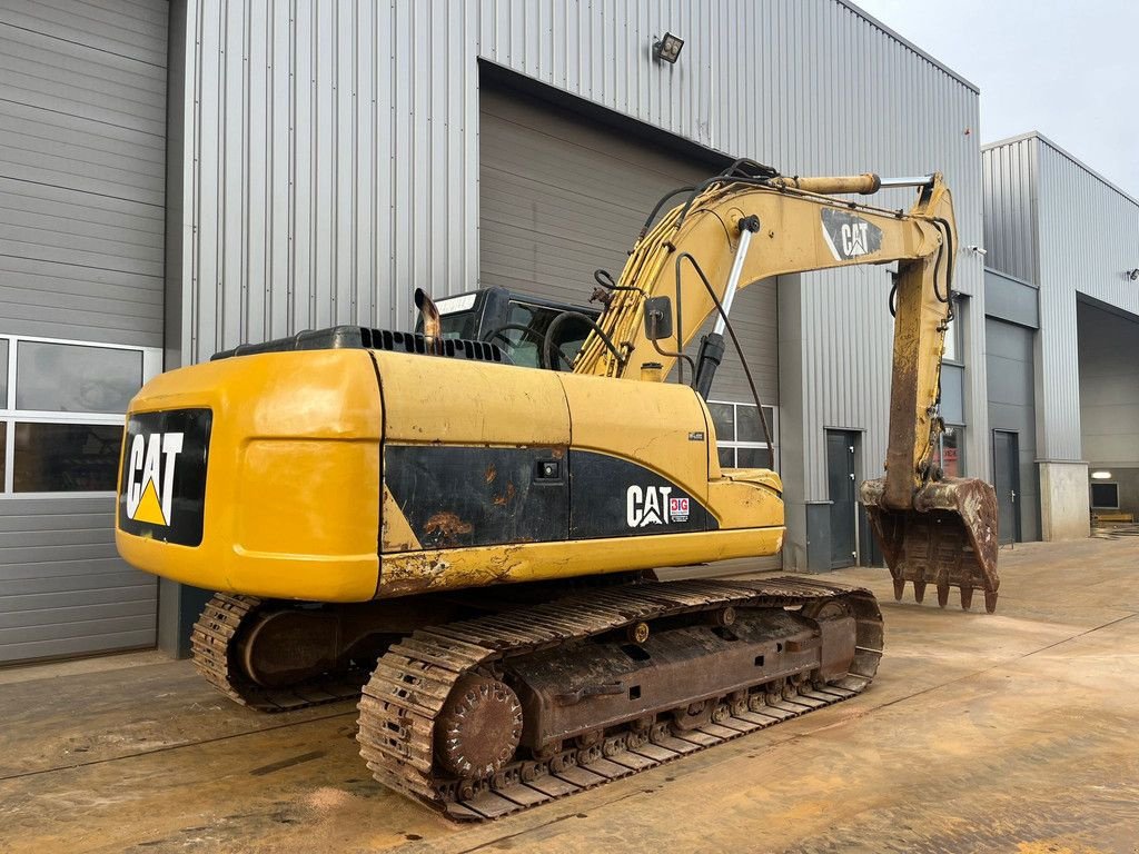 Kettenbagger of the type Caterpillar 320D - bucket with teeth, Gebrauchtmaschine in Velddriel (Picture 5)