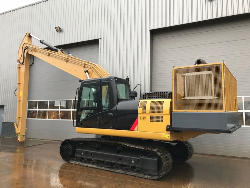 Kettenbagger van het type Caterpillar 320D2 Hydraulic excavator + power pack, Neumaschine in Velddriel