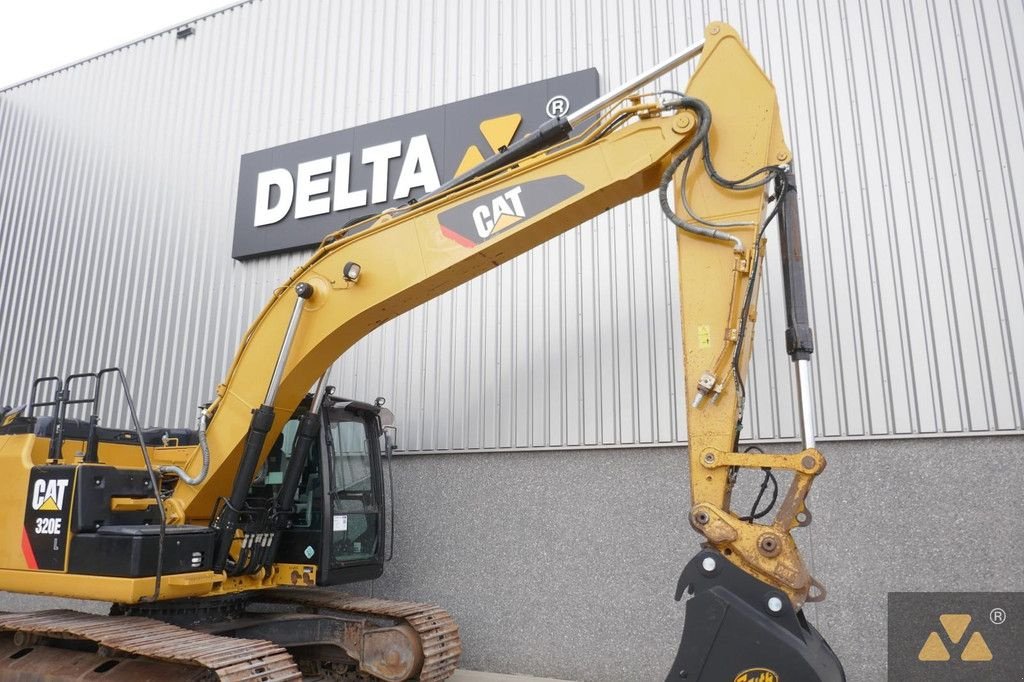 Kettenbagger of the type Caterpillar 320EL, Gebrauchtmaschine in Zevenbergen (Picture 10)