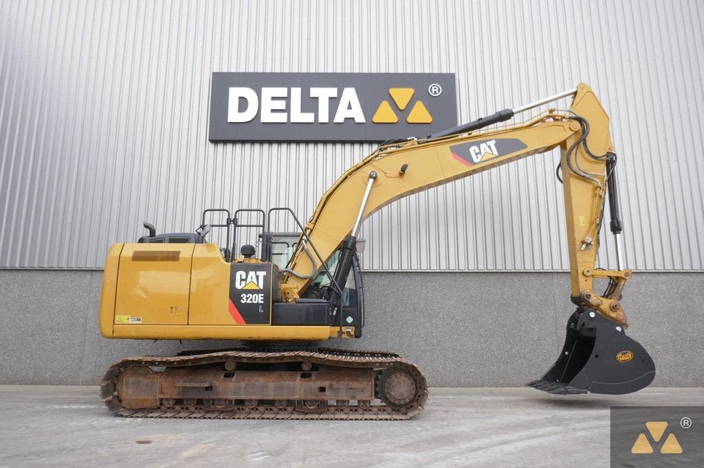 Kettenbagger Türe ait Caterpillar 320EL, Gebrauchtmaschine içinde Zevenbergen (resim 2)