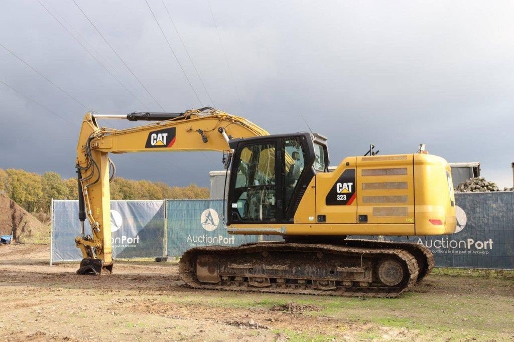 Kettenbagger typu Caterpillar 323, Gebrauchtmaschine w Antwerpen (Zdjęcie 3)