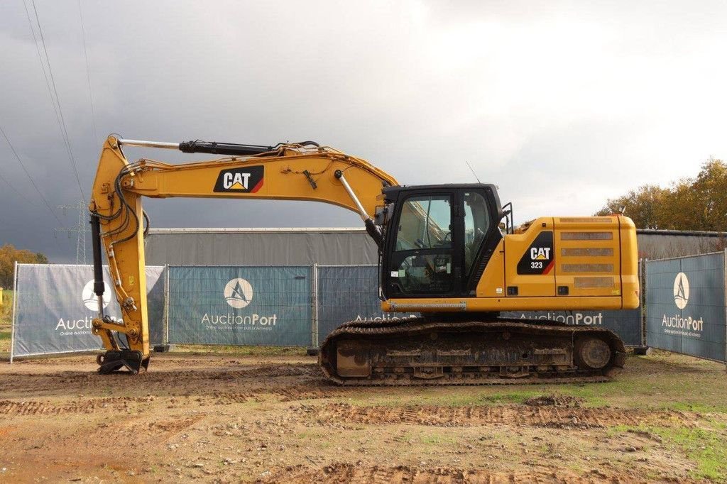 Kettenbagger typu Caterpillar 323, Gebrauchtmaschine w Antwerpen (Zdjęcie 2)