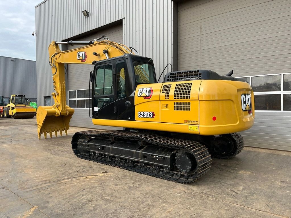 Kettenbagger van het type Caterpillar 323D3, Neumaschine in Velddriel (Foto 3)