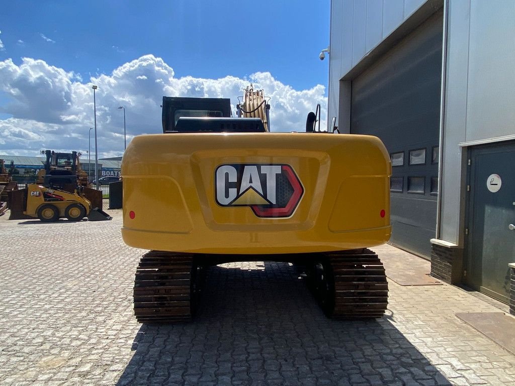 Kettenbagger of the type Caterpillar 323D3, Neumaschine in Velddriel (Picture 4)