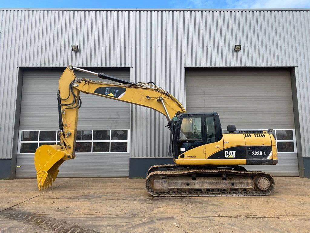 Kettenbagger del tipo Caterpillar 323DL - New original bucket with teeth / Hydraulic L, Gebrauchtmaschine en Velddriel (Imagen 1)