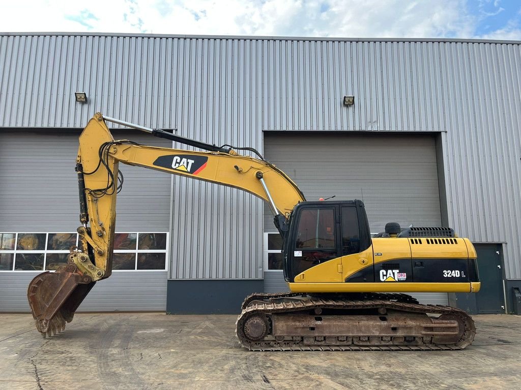 Kettenbagger of the type Caterpillar 324DL - Hammerlines / A/C Cabin / C7 / Quick Coupler, Gebrauchtmaschine in Velddriel (Picture 1)