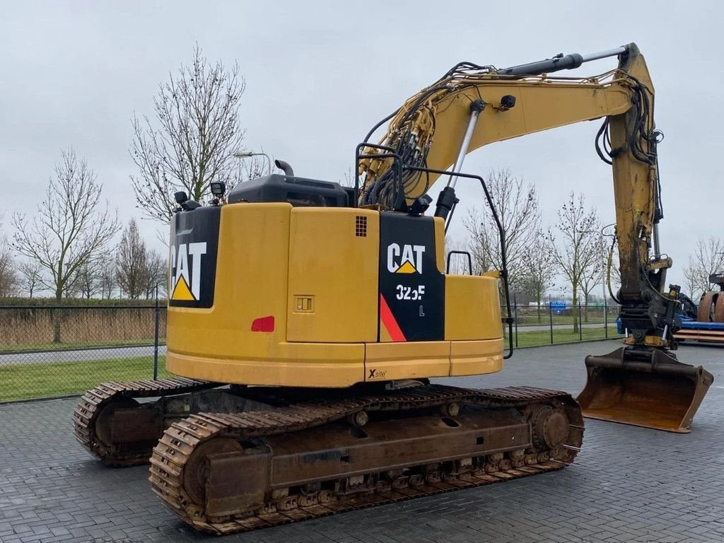 Kettenbagger типа Caterpillar 325 F L CR FLCR ROTOTILT BUCKET AIRCO, Gebrauchtmaschine в Marknesse (Фотография 7)