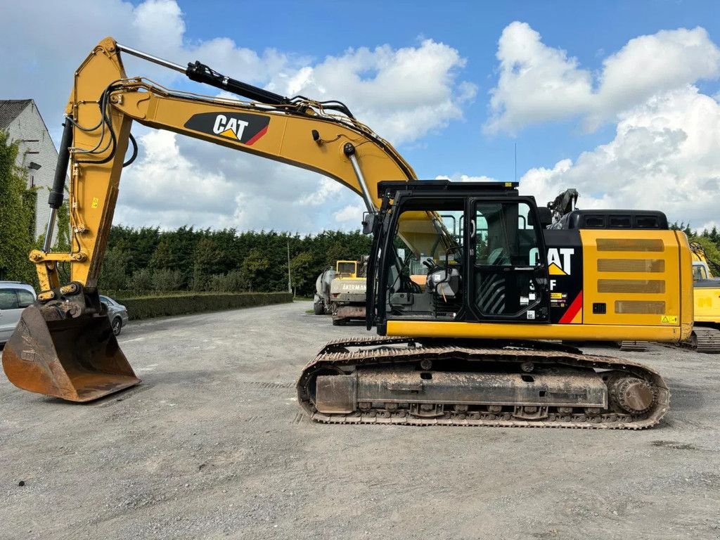 Kettenbagger van het type Caterpillar 326F LN, Gebrauchtmaschine in Wevelgem (Foto 3)