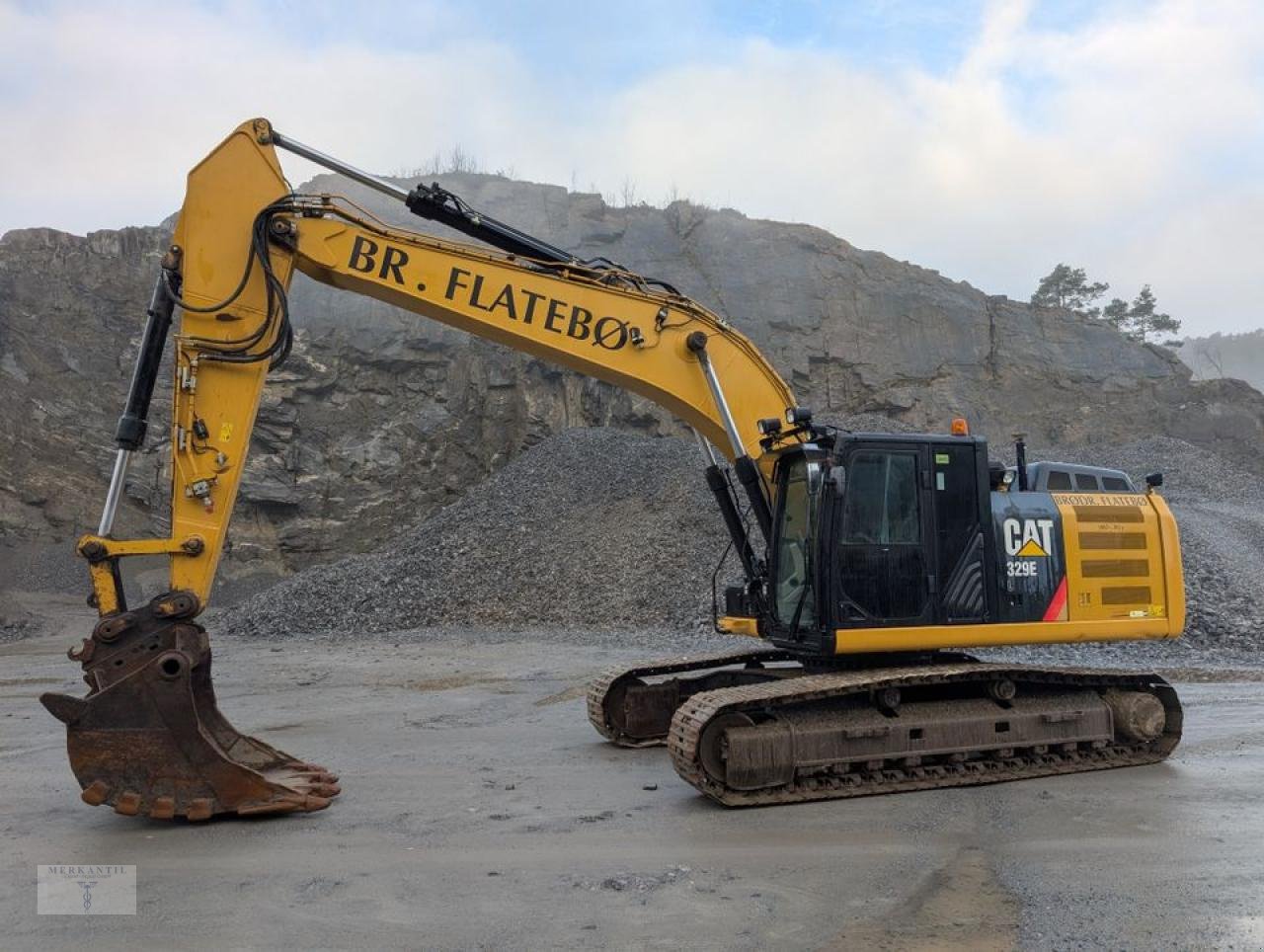 Kettenbagger of the type Caterpillar 329 EL, Gebrauchtmaschine in Pragsdorf (Picture 1)