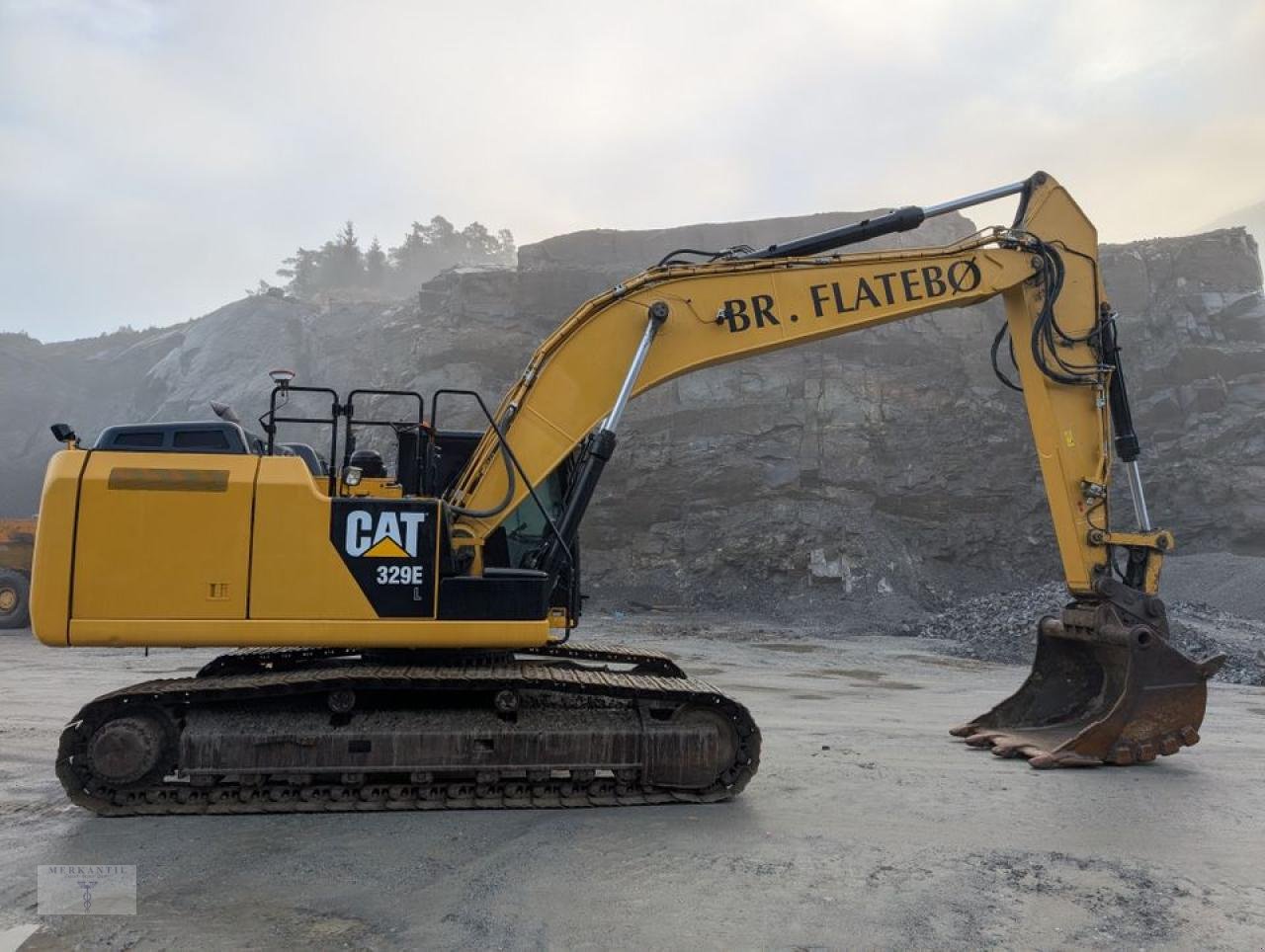 Kettenbagger of the type Caterpillar 329 EL, Gebrauchtmaschine in Pragsdorf (Picture 2)