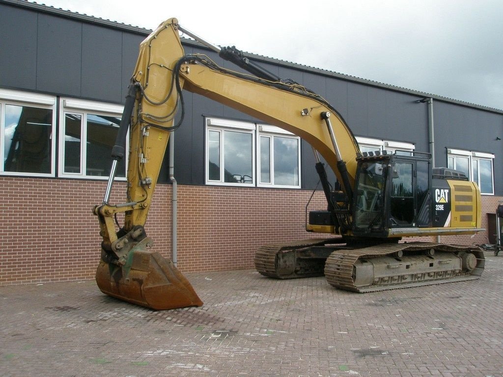 Kettenbagger del tipo Caterpillar 329E, Gebrauchtmaschine en Barneveld (Imagen 1)