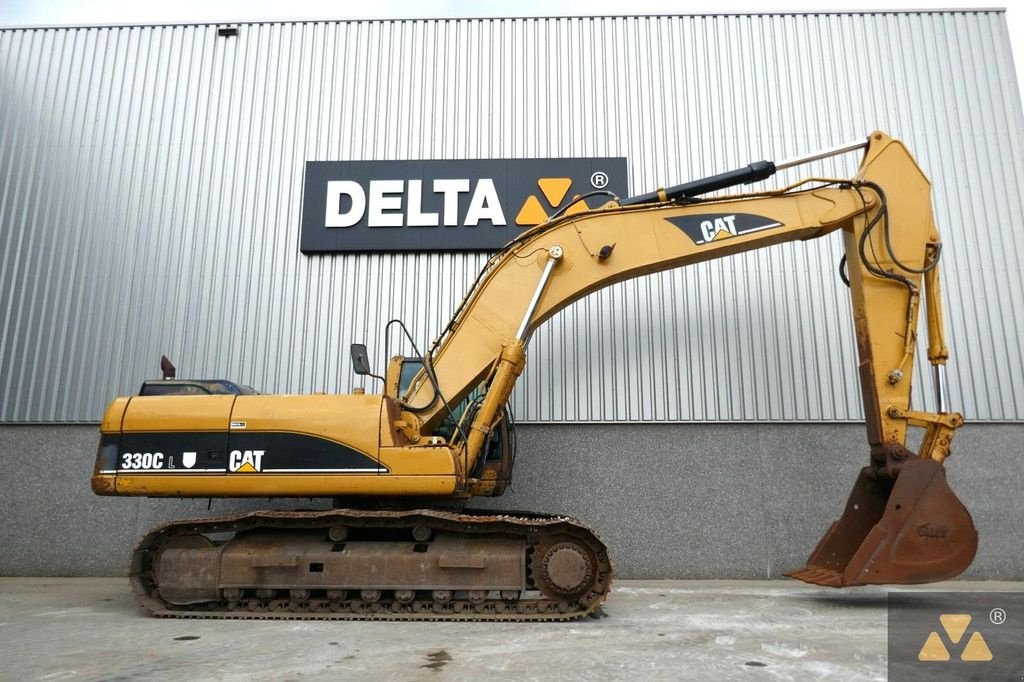 Kettenbagger del tipo Caterpillar 330CL, Gebrauchtmaschine en Zevenbergen (Imagen 2)