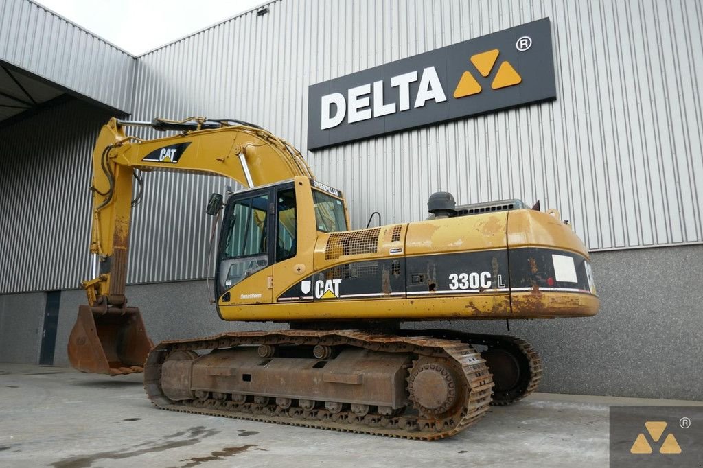 Kettenbagger del tipo Caterpillar 330CL, Gebrauchtmaschine en Zevenbergen (Imagen 4)