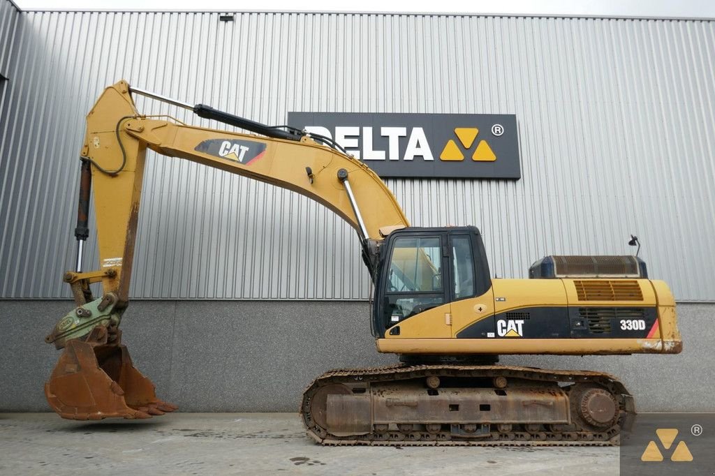 Kettenbagger Türe ait Caterpillar 330DL, Gebrauchtmaschine içinde Zevenbergen (resim 1)