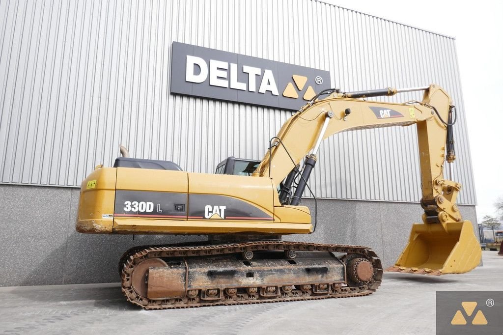 Kettenbagger del tipo Caterpillar 330DL, Gebrauchtmaschine en Zevenbergen (Imagen 5)