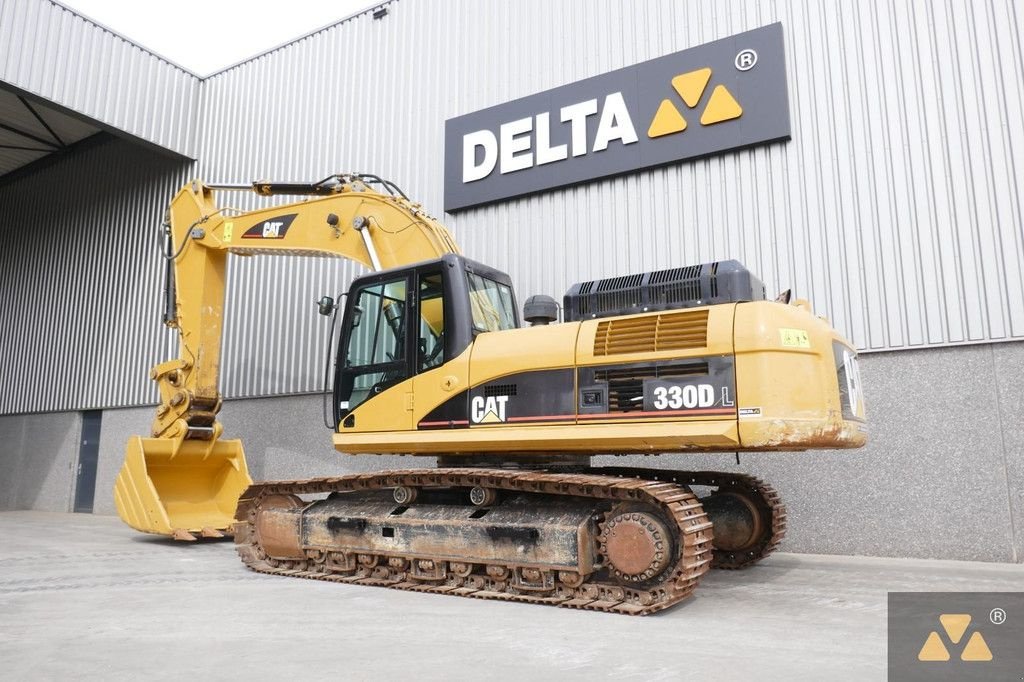 Kettenbagger del tipo Caterpillar 330DL, Gebrauchtmaschine en Zevenbergen (Imagen 4)