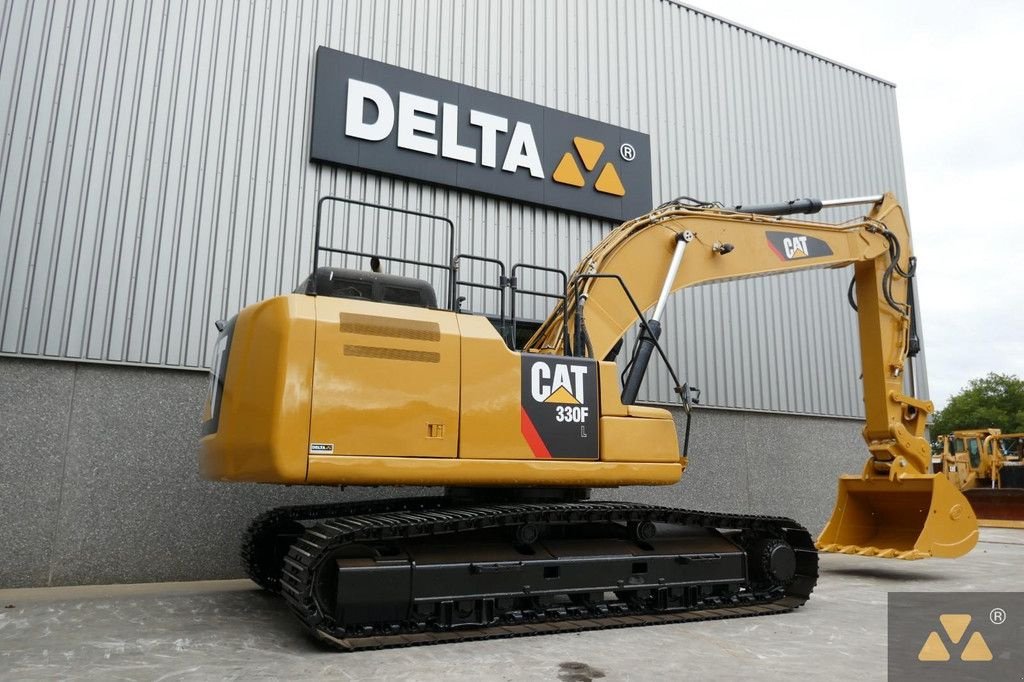 Kettenbagger of the type Caterpillar 330FL, Gebrauchtmaschine in Zevenbergen (Picture 5)