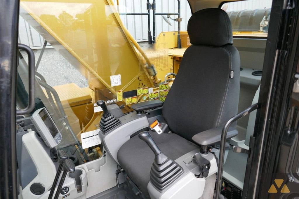 Kettenbagger Türe ait Caterpillar 336FL, Gebrauchtmaschine içinde Zevenbergen (resim 8)