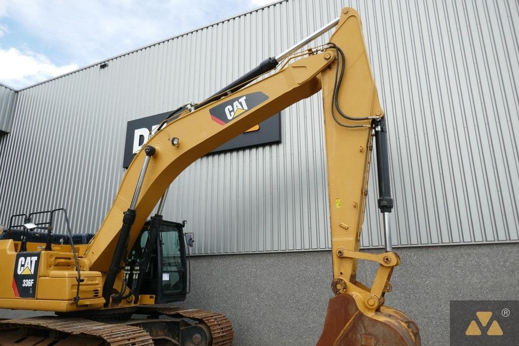 Kettenbagger Türe ait Caterpillar 336FL, Gebrauchtmaschine içinde Zevenbergen (resim 10)