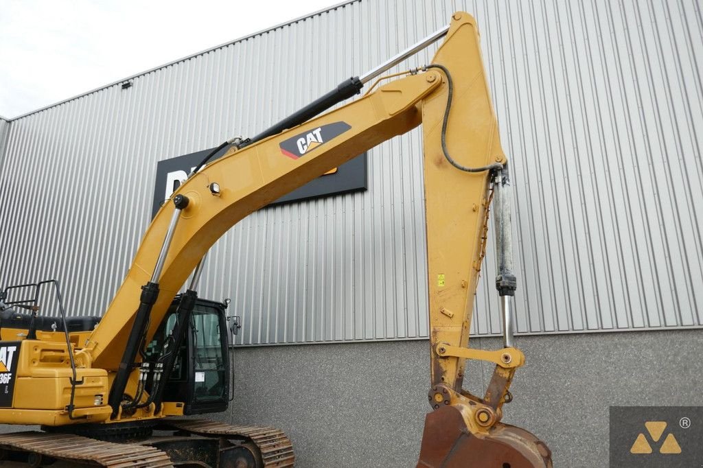 Kettenbagger del tipo Caterpillar 336FL, Gebrauchtmaschine en Zevenbergen (Imagen 10)