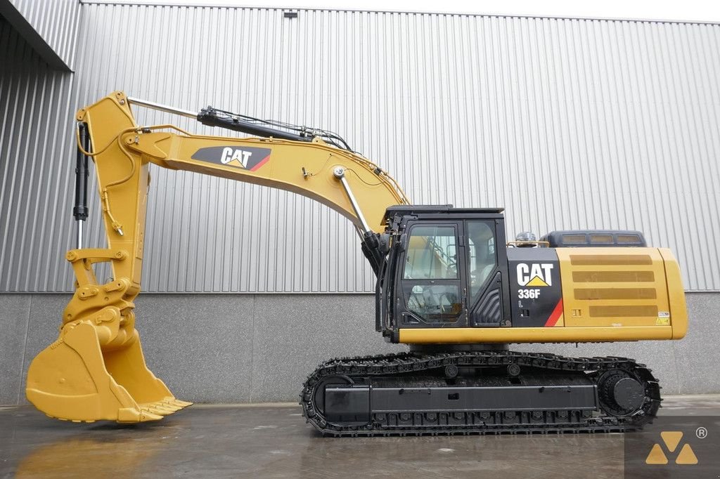 Kettenbagger du type Caterpillar 336FL, Gebrauchtmaschine en Zevenbergen (Photo 1)