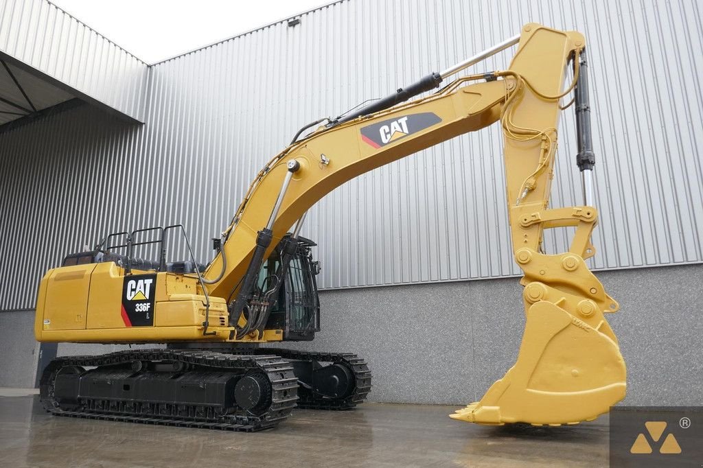 Kettenbagger du type Caterpillar 336FL, Gebrauchtmaschine en Zevenbergen (Photo 9)