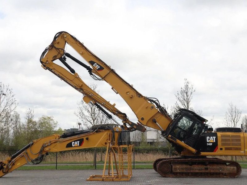 Kettenbagger typu Caterpillar 340 F UHD 23 M 2X BOOM EXT. UC OILQUICK ABBRUCH, Gebrauchtmaschine v Marknesse (Obrázek 1)