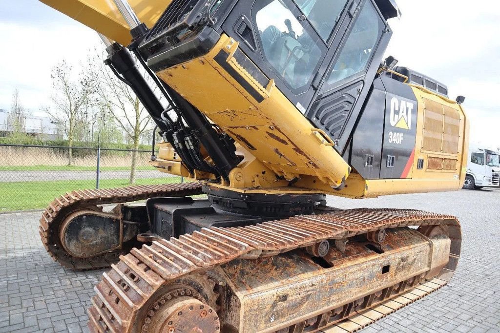 Kettenbagger del tipo Caterpillar 340 F UHD 23 M 2X BOOM EXT. UC OILQUICK ABBRUCH, Gebrauchtmaschine In Marknesse (Immagine 8)