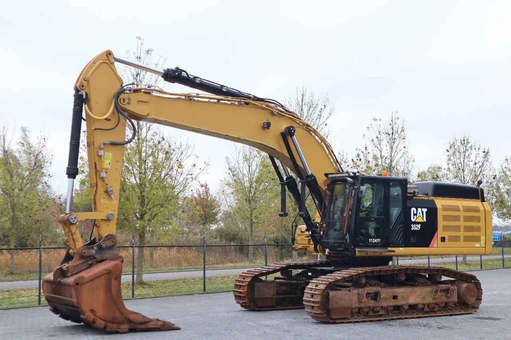 Kettenbagger van het type Caterpillar 352 F QUICK COUPLER BUCKET, Gebrauchtmaschine in Marknesse (Foto 2)