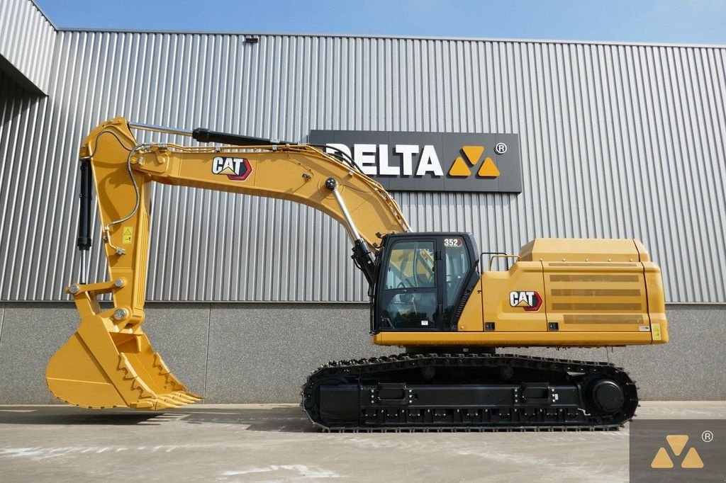 Kettenbagger Türe ait Caterpillar 352, Neumaschine içinde Zevenbergen (resim 1)