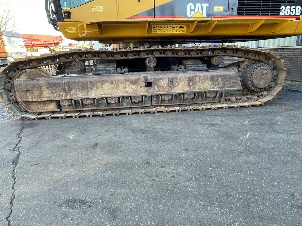 Kettenbagger des Typs Caterpillar 365 BL Track Ecxavator Airco 70T. New Bucket Good Condition, Gebrauchtmaschine in 'S-Hertogenbosch (Bild 11)