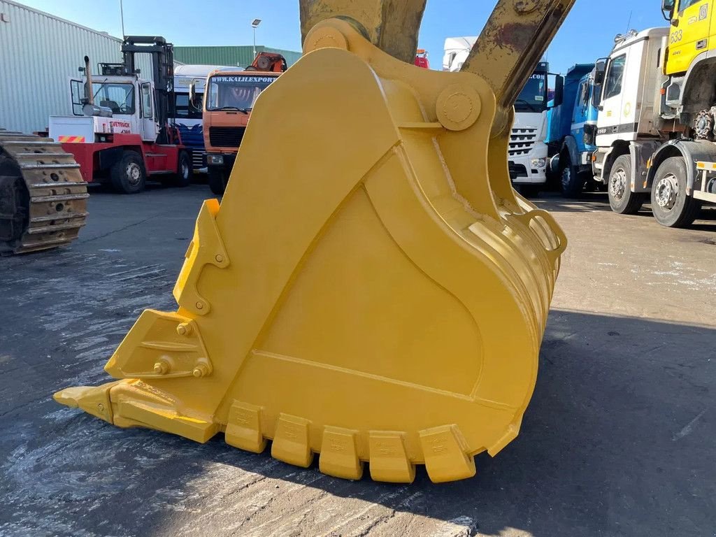 Kettenbagger des Typs Caterpillar 365 BL Track Ecxavator Airco 70T. New Bucket Good Condition, Gebrauchtmaschine in 'S-Hertogenbosch (Bild 10)