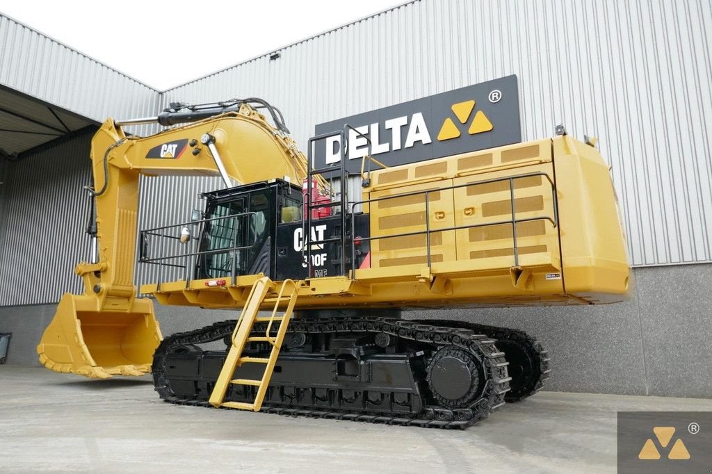 Kettenbagger des Typs Caterpillar 390F LME, Gebrauchtmaschine in Zevenbergen (Bild 4)