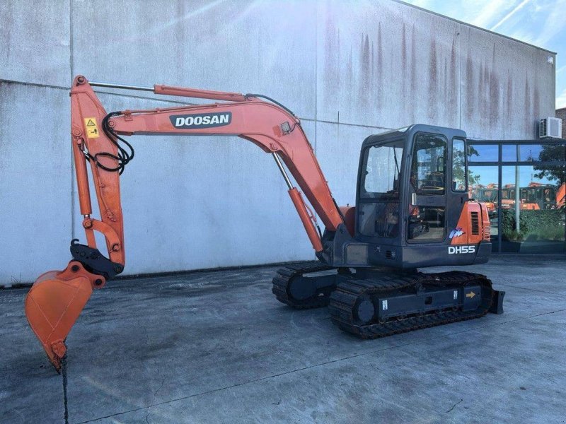 Kettenbagger del tipo Doosan DH55-V, Gebrauchtmaschine en Antwerpen (Imagen 1)