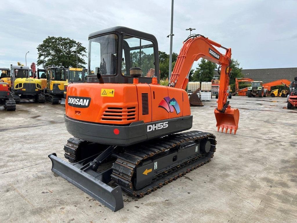 Kettenbagger typu Doosan DH55-V, Gebrauchtmaschine v Antwerpen (Obrázok 4)