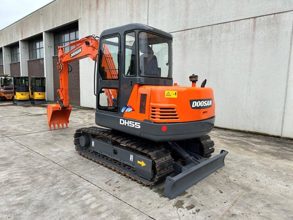 Kettenbagger typu Doosan DH55-V, Gebrauchtmaschine w Antwerpen (Zdjęcie 7)