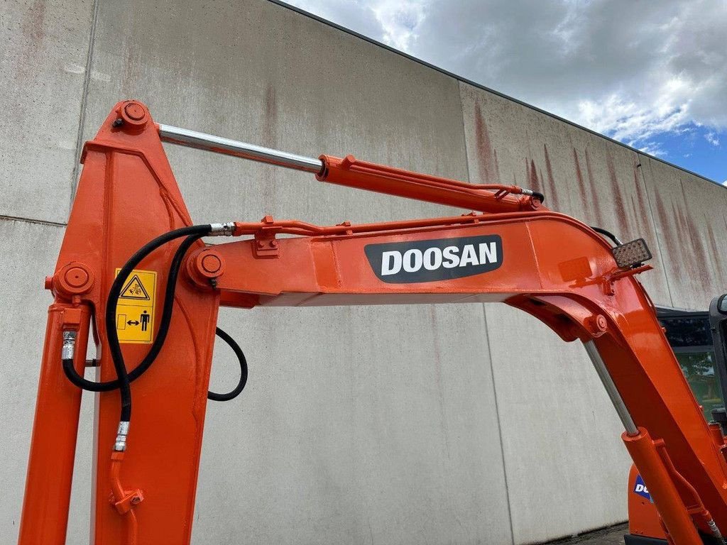 Kettenbagger typu Doosan DH55-V, Gebrauchtmaschine v Antwerpen (Obrázek 10)