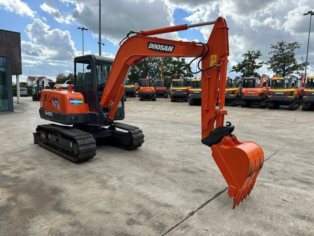 Kettenbagger du type Doosan DH55-V, Gebrauchtmaschine en Antwerpen (Photo 3)