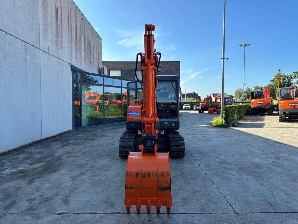 Kettenbagger van het type Doosan DH55-V, Gebrauchtmaschine in Antwerpen (Foto 2)