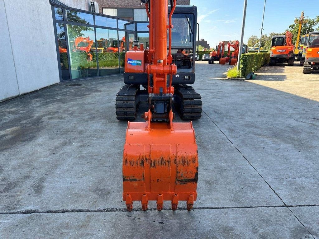 Kettenbagger typu Doosan DH55-V, Gebrauchtmaschine w Antwerpen (Zdjęcie 11)