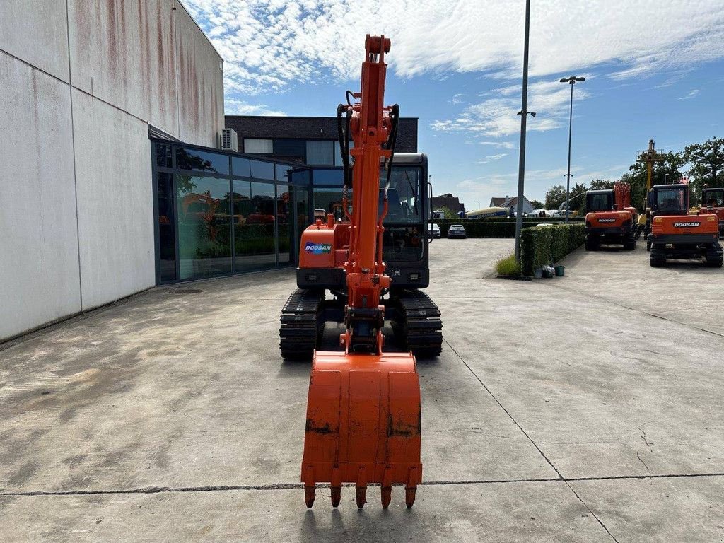 Kettenbagger del tipo Doosan DH55-V, Gebrauchtmaschine en Antwerpen (Imagen 2)