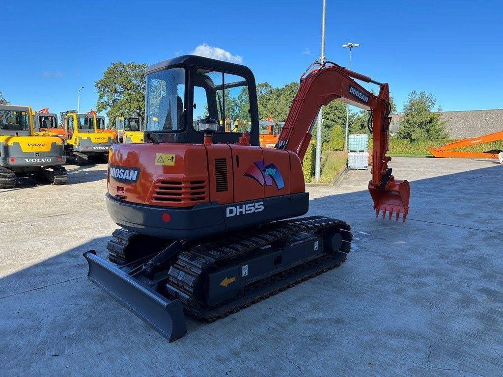 Kettenbagger du type Doosan DH55-V, Gebrauchtmaschine en Antwerpen (Photo 3)