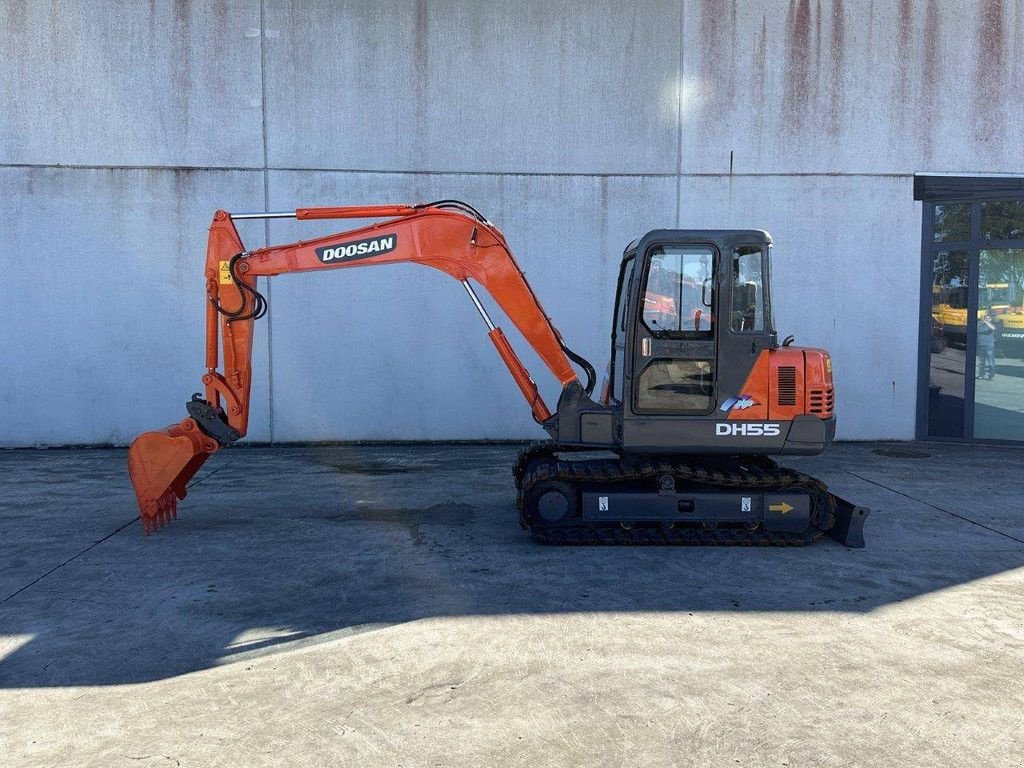 Kettenbagger typu Doosan DH55-V, Gebrauchtmaschine w Antwerpen (Zdjęcie 7)