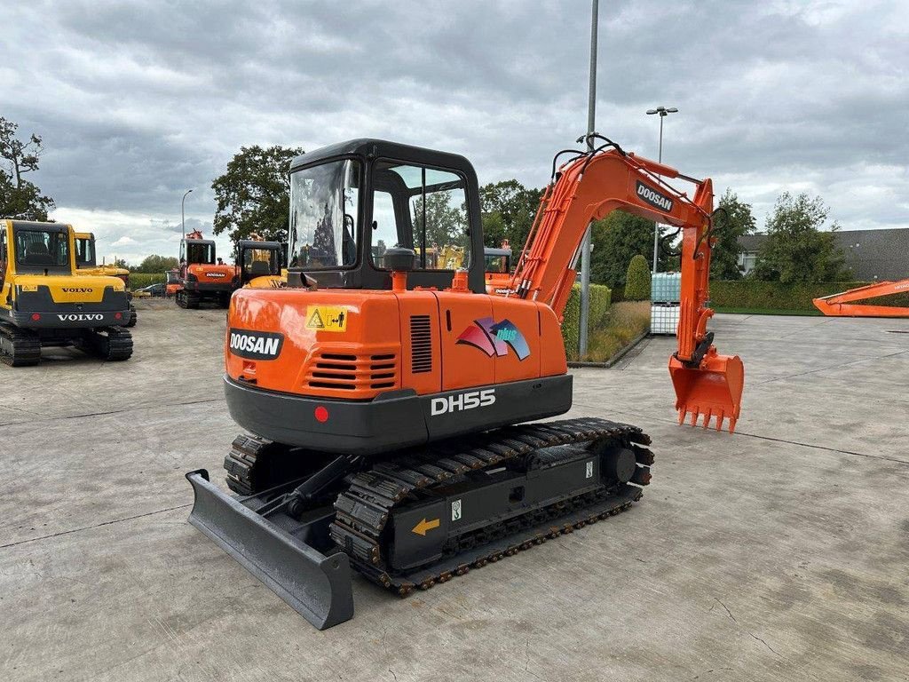 Kettenbagger del tipo Doosan DH55-V, Gebrauchtmaschine In Antwerpen (Immagine 4)