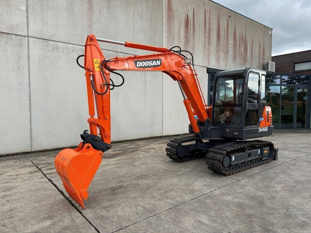 Kettenbagger του τύπου Doosan DH55-V, Gebrauchtmaschine σε Antwerpen (Φωτογραφία 1)