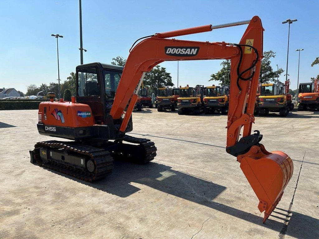 Kettenbagger des Typs Doosan DH55-V, Gebrauchtmaschine in Antwerpen (Bild 3)