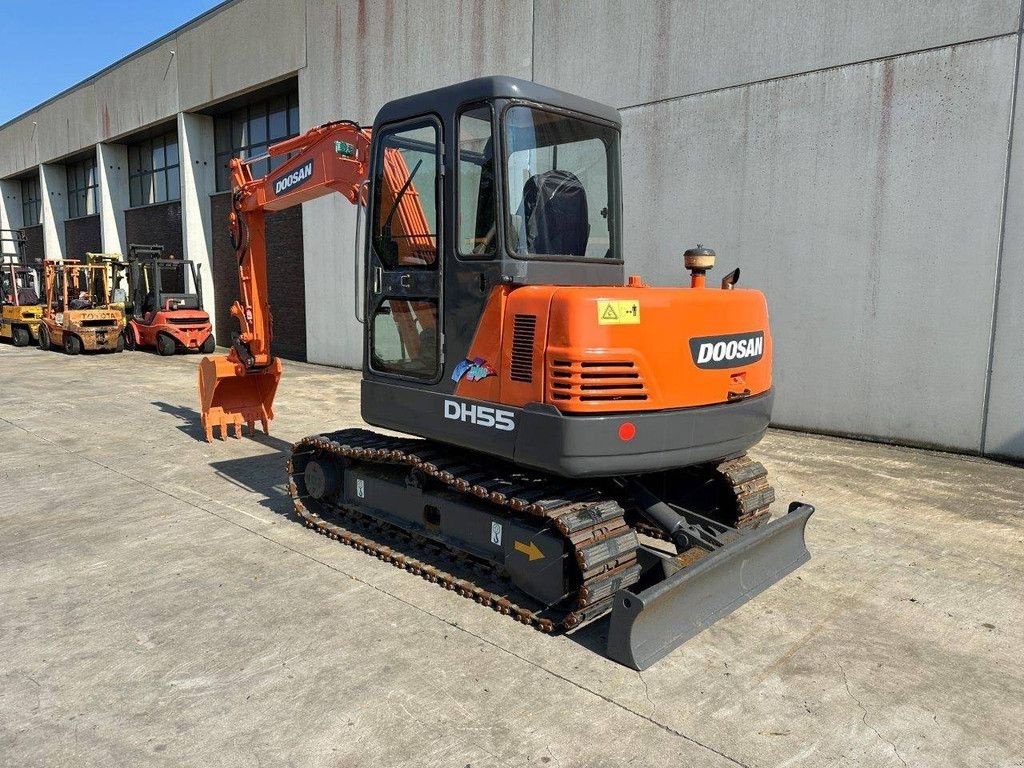 Kettenbagger of the type Doosan DH55-V, Gebrauchtmaschine in Antwerpen (Picture 7)