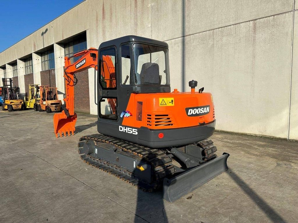 Kettenbagger van het type Doosan DH55-V, Gebrauchtmaschine in Antwerpen (Foto 7)